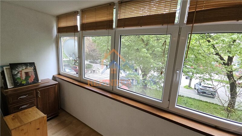 Brancoveanu, 3 camere, etaj 1, decomandat