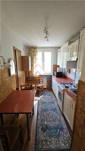 Brancoveanu, 3 camere, etaj 1, decomandat